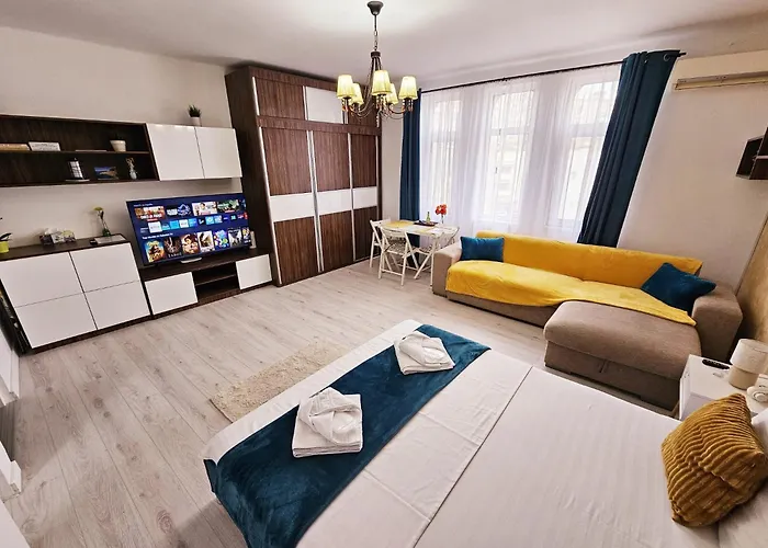 Downtown Old City Center Studio Universitate - Cav8